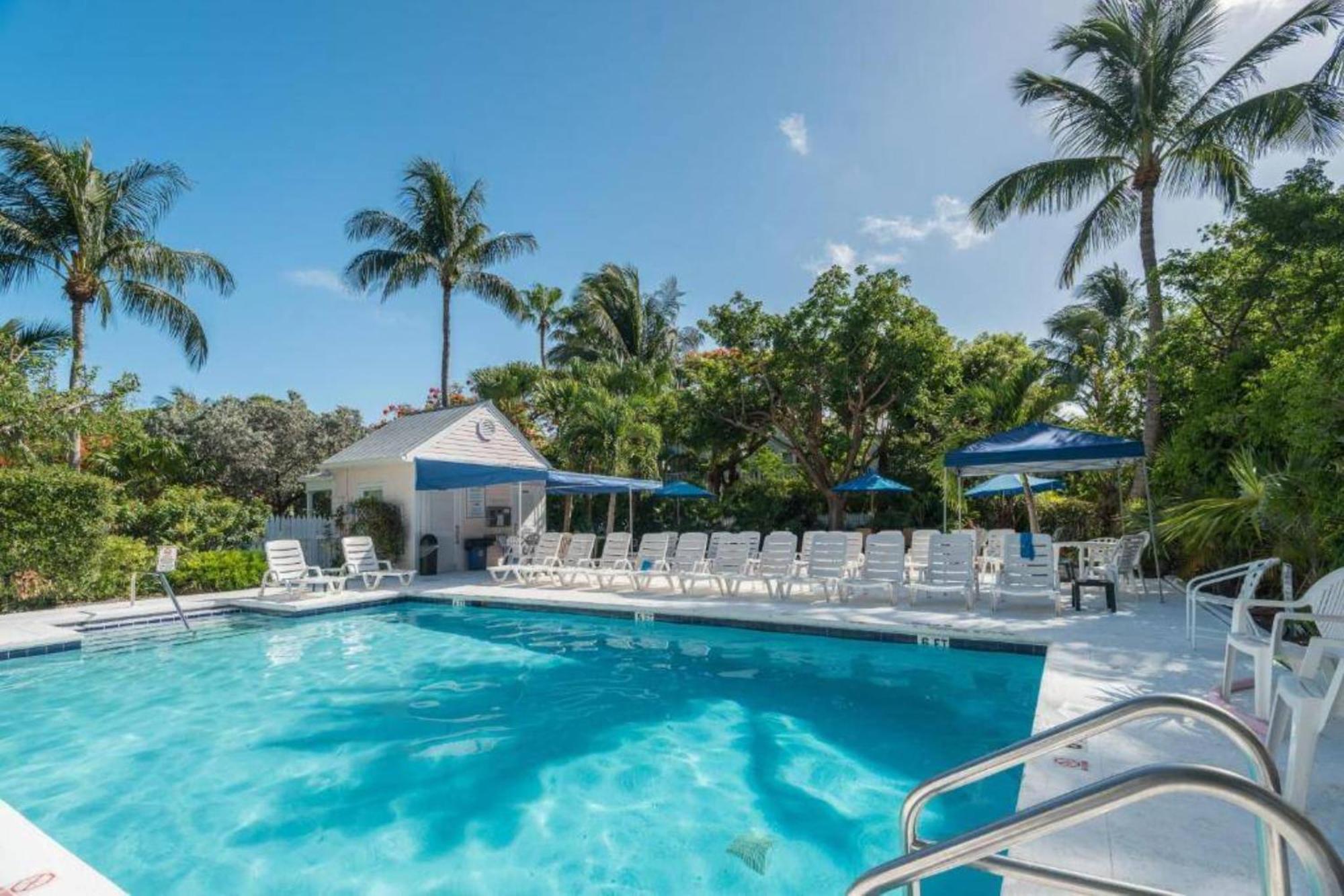 Сasa de vacaciones Lavender Jungle By Avantstay Great Location W Patio Shared Pool Week Long Only