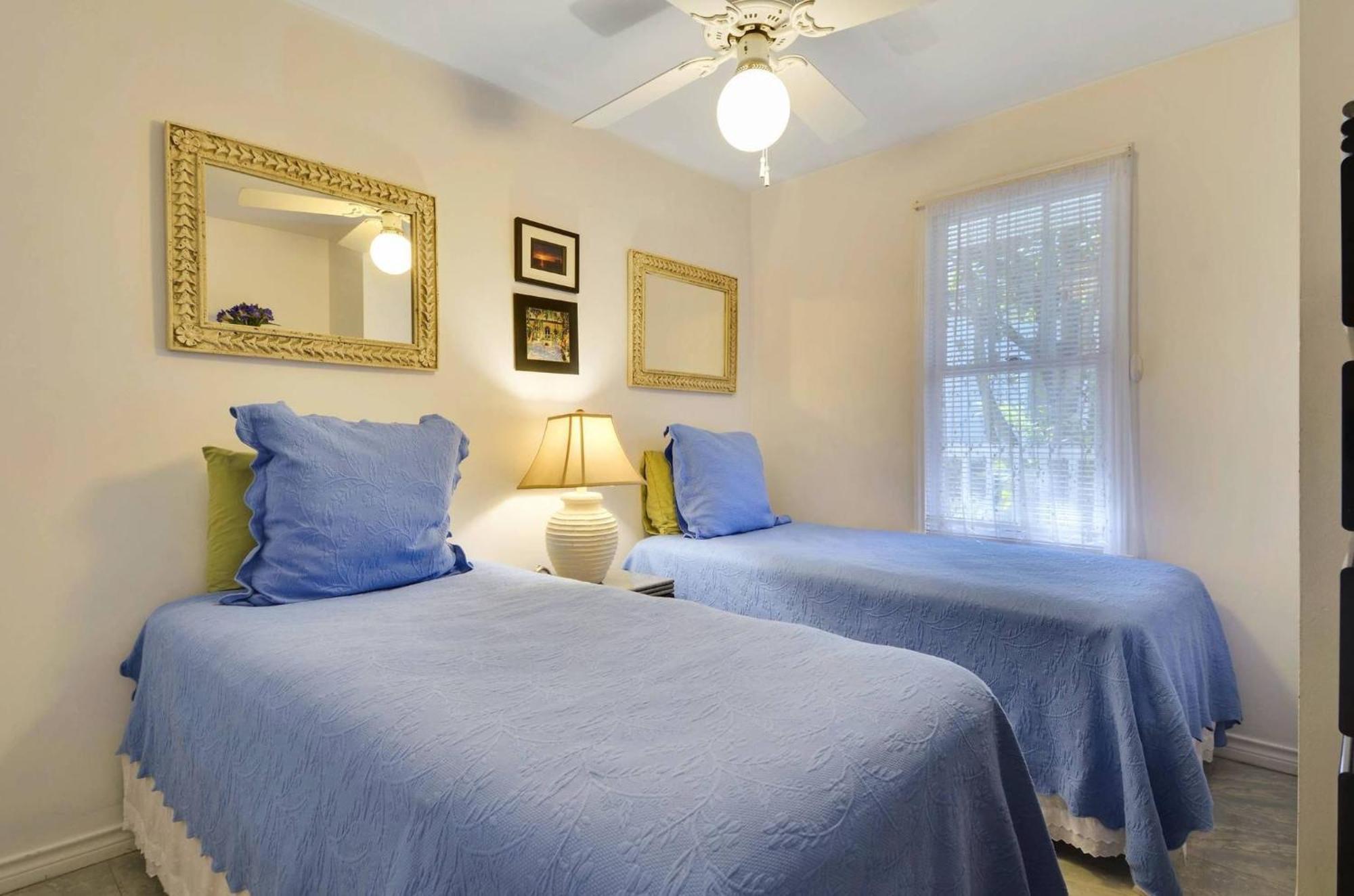 Lavender Jungle By Avantstay Great Location W Patio Shared Pool Week Long Only * Cayo Hueso