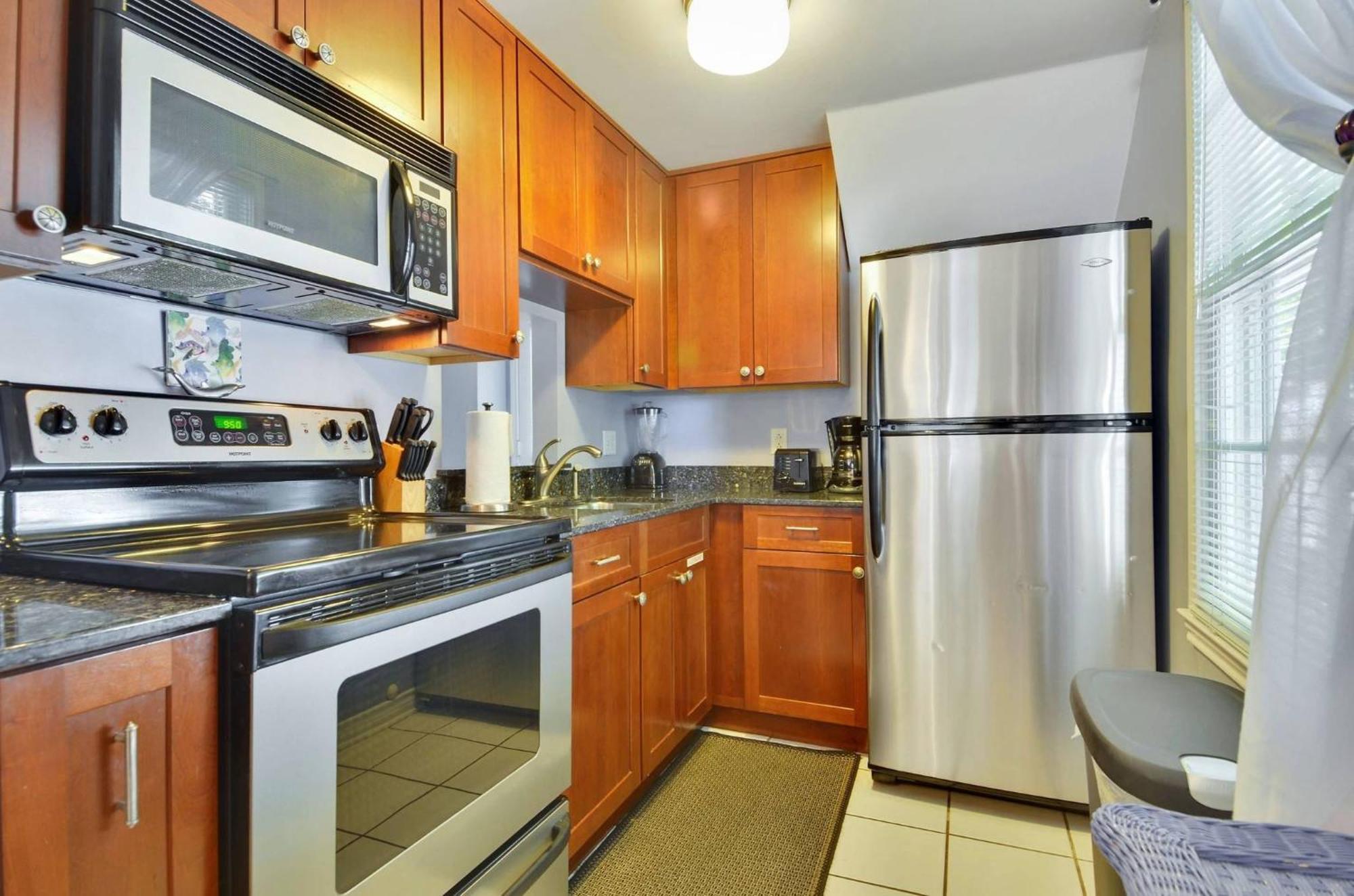 Сasa de vacaciones Lavender Jungle By Avantstay Great Location W Patio Shared Pool Week Long Only *