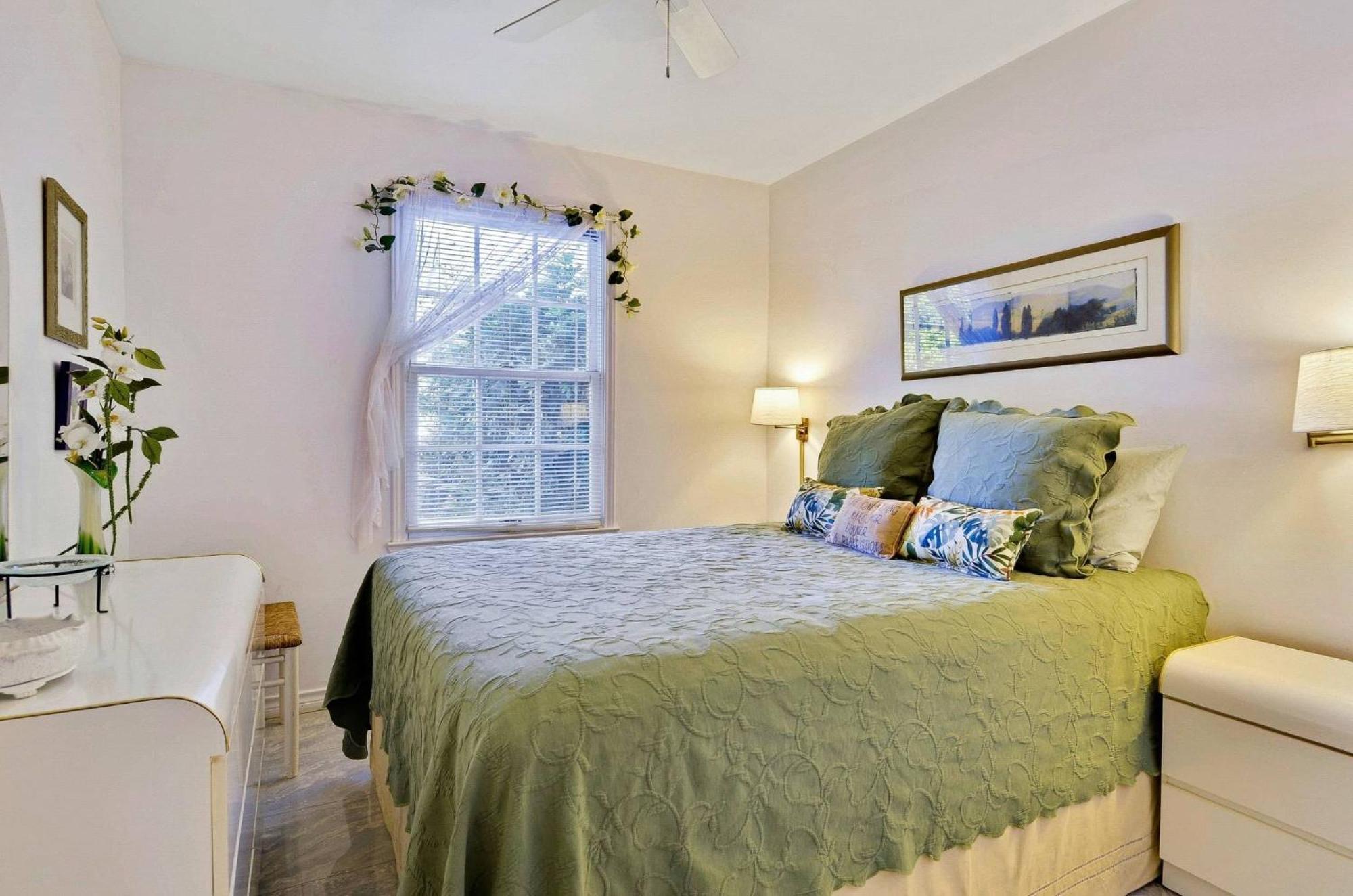 Lavender Jungle By Avantstay Great Location W Patio Shared Pool Week Long Only * Cayo Hueso